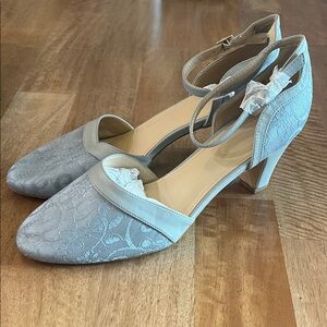 Elegant Lace Women’s Heels